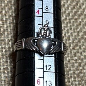 Claddagh 925 Sterling Silver Ring Size 5 Classic Symbol Love Relationship EVC